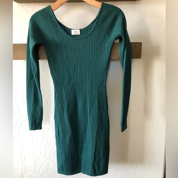 Wilfred Aritzia|Emerald Forest Green Ribbed Long sleeve Bodycon Dress•••Small - Picture 3 of 12